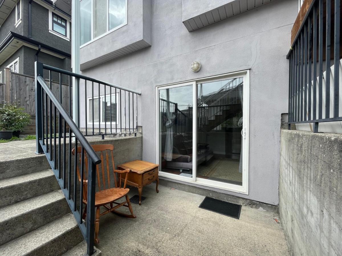 Coze Home In Vancouver Near Yvr Exterior photo